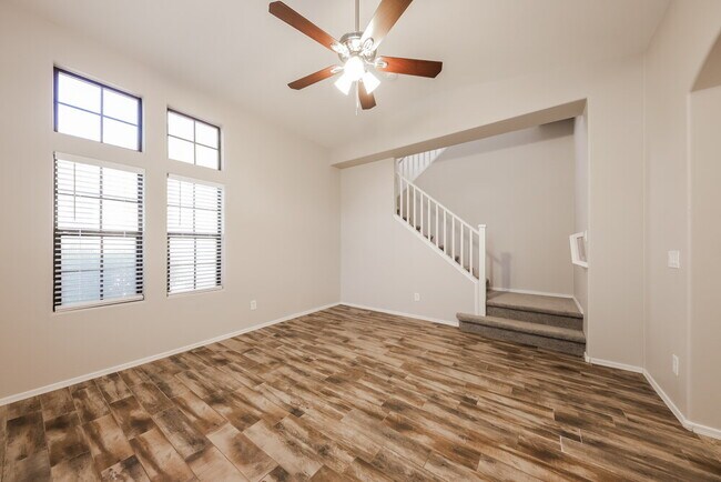 Foto del edificio - 2362 W Sleepy Ranch Rd