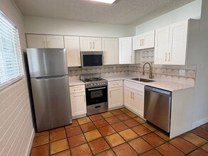 Building Photo - 1873 E University Dr