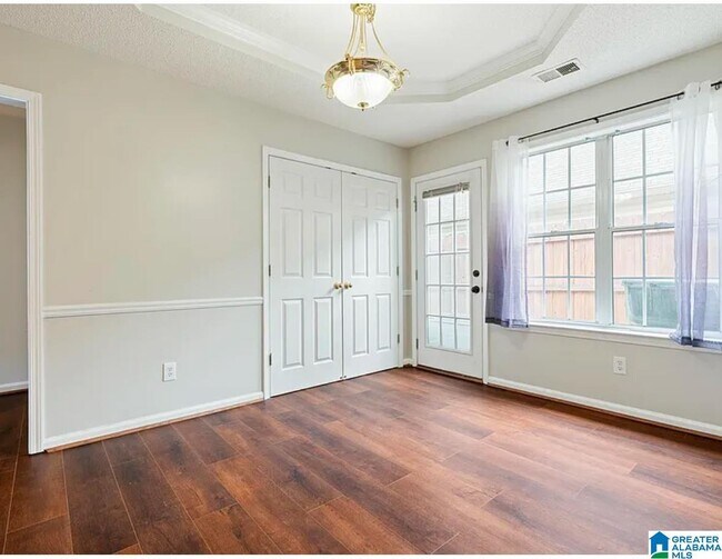 Building Photo - 391 Forest Lakes Dr