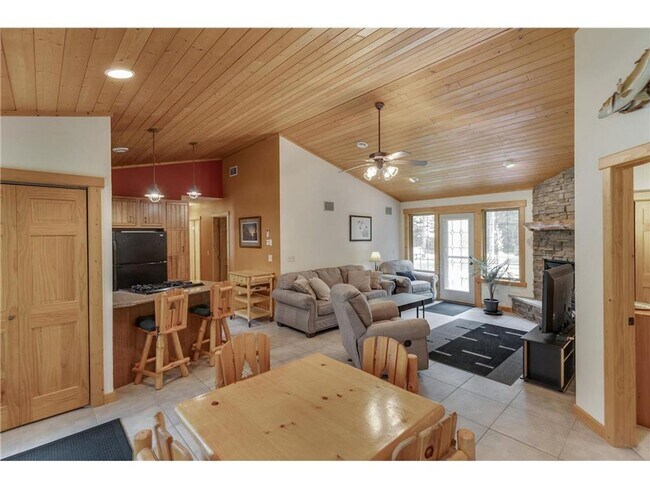 Foto del edificio - 35754 Pine Terrace Rd - Heartwood Homes