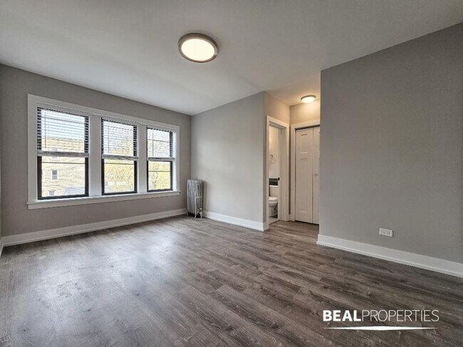 Building Photo - 0 bedroom in CHICAGO IL 60640