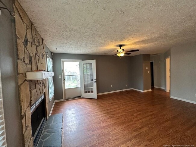 Building Photo - 2229 Mossycup Ln