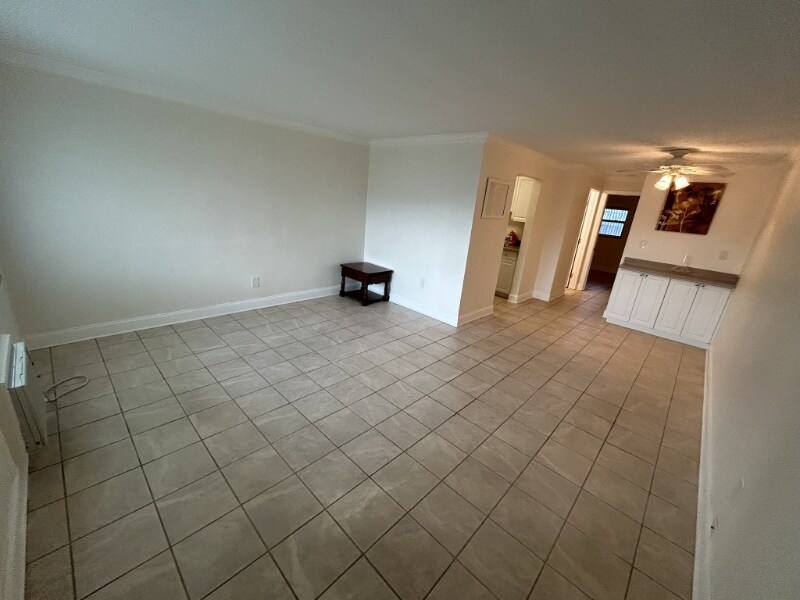 2366 Shelley St Unit 5, Clearwater, FL 33765 Condo for Rent in