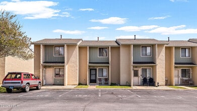 Building Photo - 120 Bonnie Ln