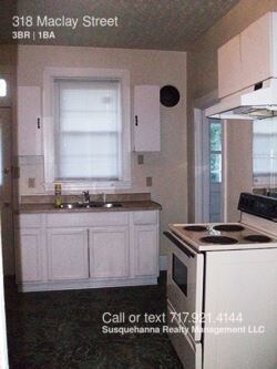 Building Photo - 318 Maclay St