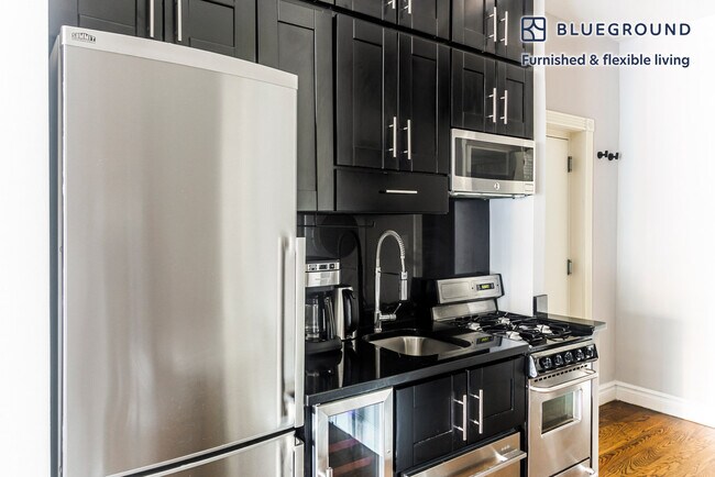 Foto del edificio - 234 E 14th St