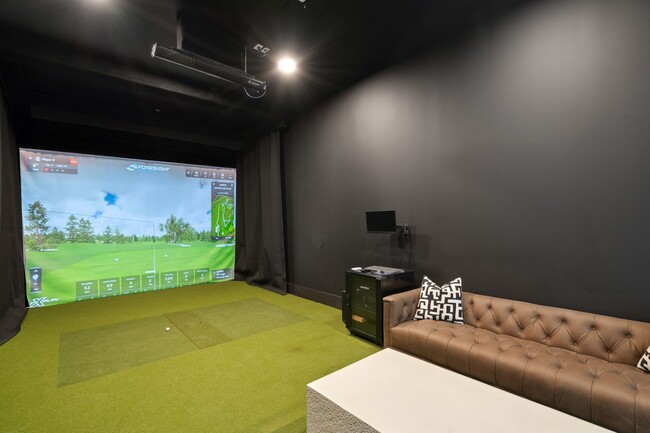 Golf Simulator Lounge - Solay Carnes Crossroads