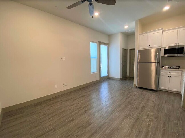 Foto del edificio - 2324 Aviles