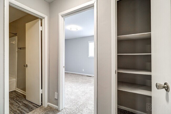 Foto del edificio - $99 Move In Special