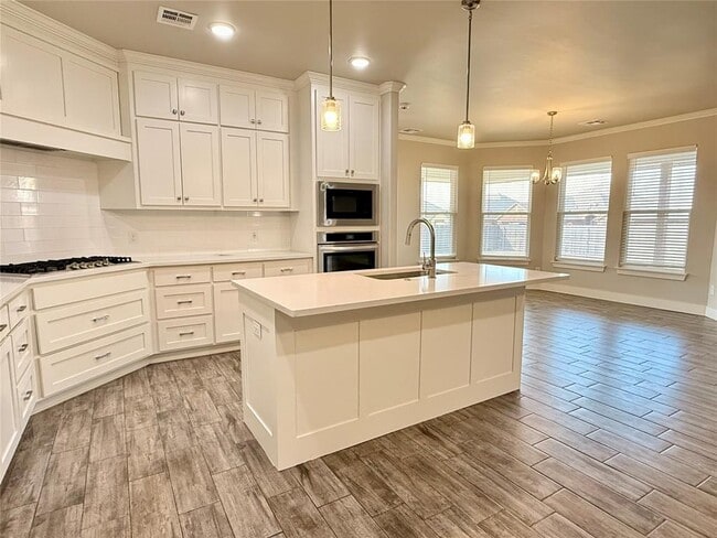 Building Photo - 1421 Hickory Trl