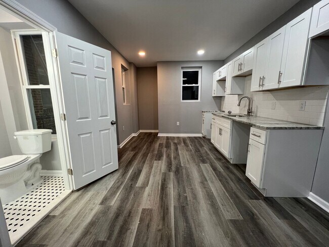 Building Photo - Anika Homes 3 Bedroom