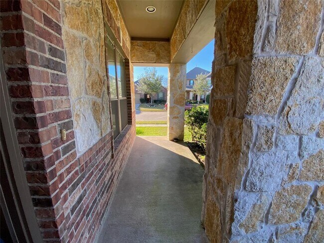 Building Photo - 16551 Lanesborough Dr