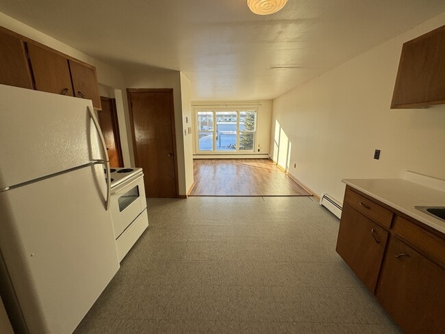 Building Photo - 162 McSweeney Ave