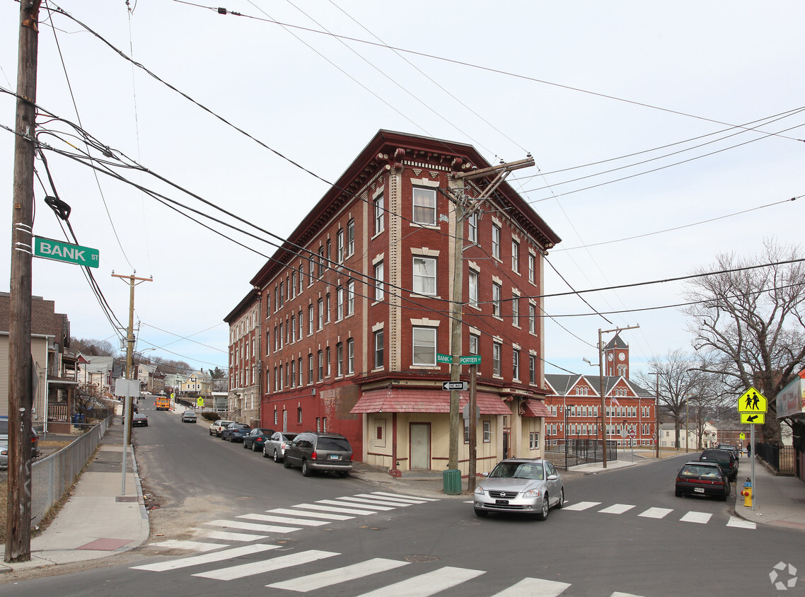 Primary Photo - 1044-1058 Bank St