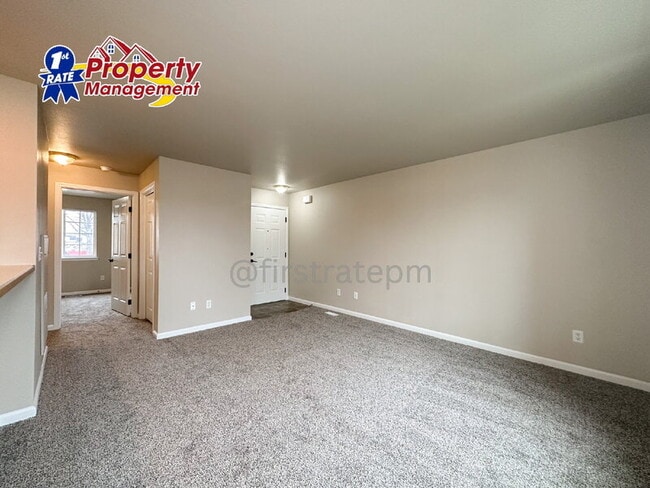 Building Photo - 10134 W Garverdale Ln