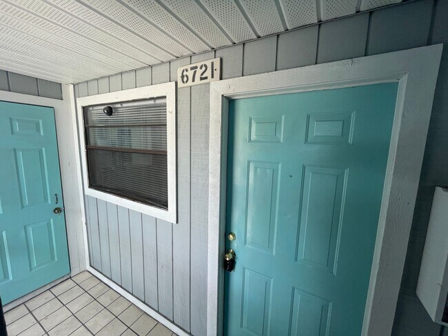 Foto del edificio - 2/1 Second Floor Apartment in New Port Richey