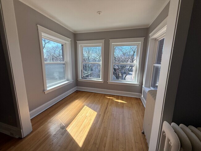 Foto del edificio - 3943 N Kostner Ave