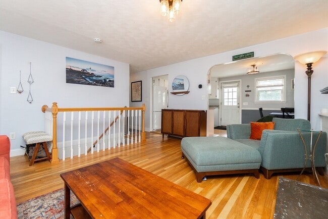 Building Photo - 73 Winfield St