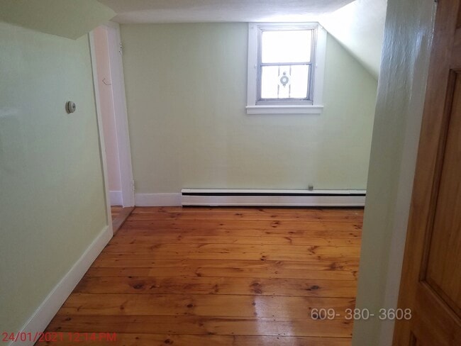 Living room pic 2 - 273 Washington St