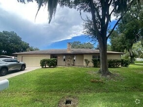 Building Photo - 535 Windermere Dr