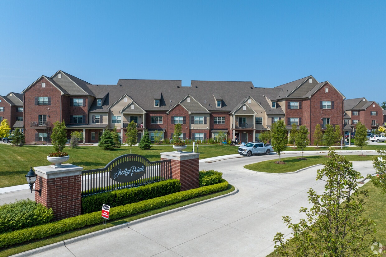 Primary Photo - Shelby Pointe Village