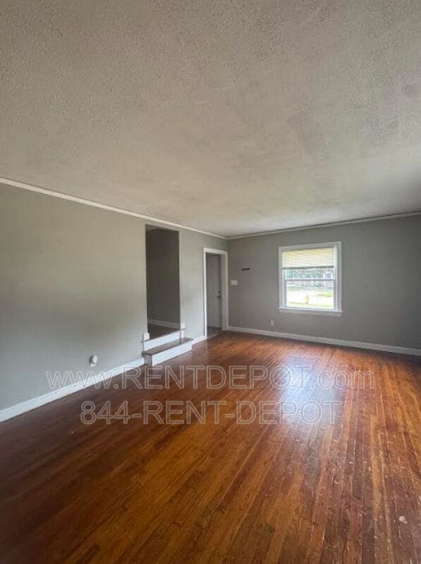 Building Photo - 2513-2515 Adams Ave, Evansville, IN 47714 - Unit 2515