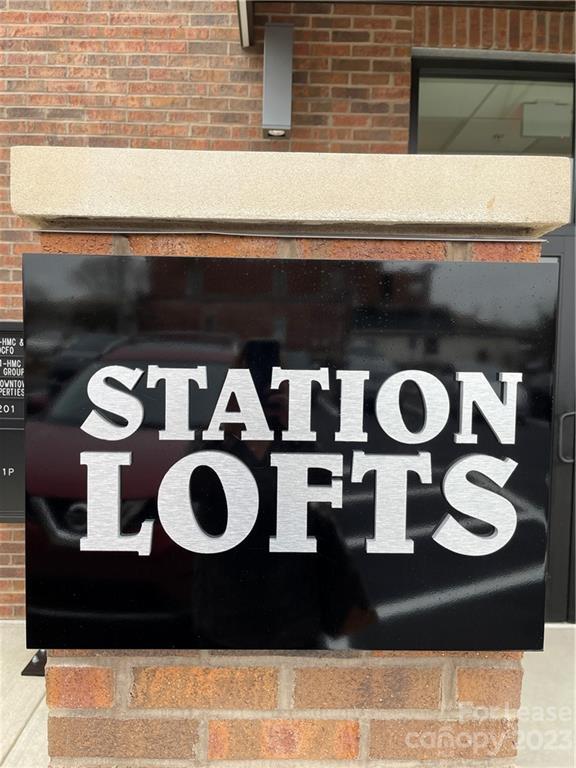 Come check out this loft!!! - 201 E Innes St