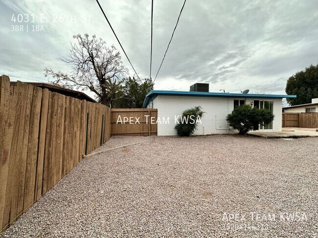 Foto del edificio - 4031 E 26th St