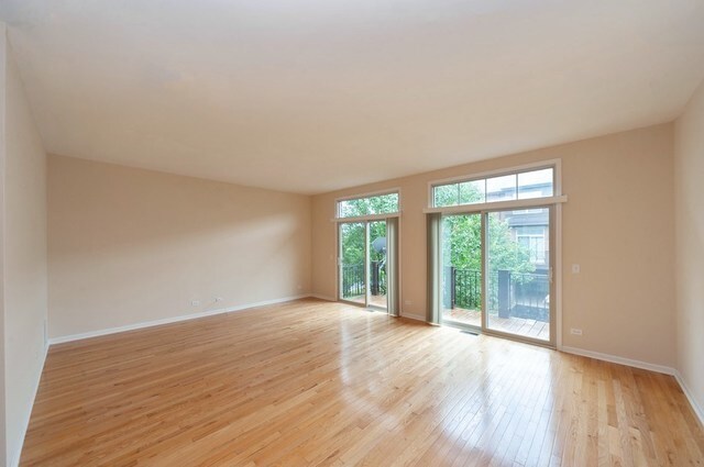 Foto del edificio - 706 Summit Ln