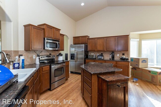 Building Photo - 4 br, 3.5 bath House - 7167 Indian River D...
