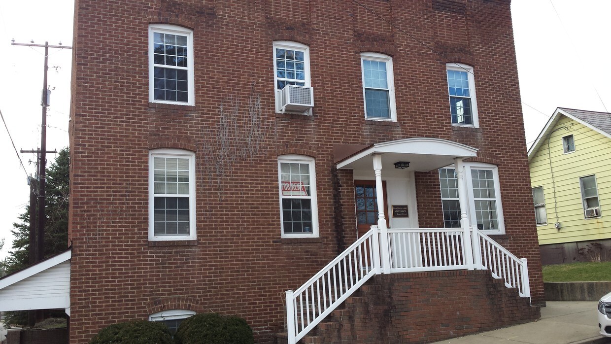 11 Depot St Unit ConcordArmsApartment5, New Concord, OH 43762 11