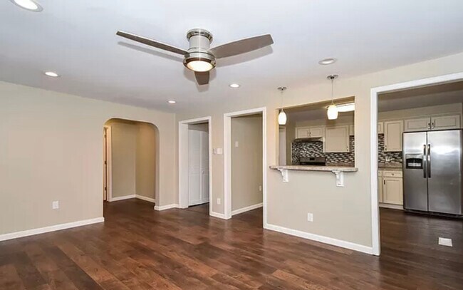 Foto del edificio - 4851 Maryman Rd