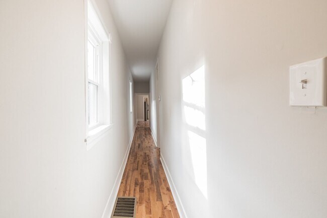 Foto del edificio - 1640 S 56th St