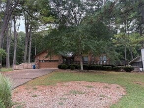 Building Photo - 80 Mayfair Dr