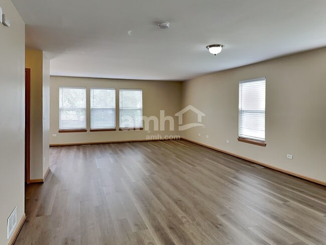Building Photo - 25651 Barrow Rd