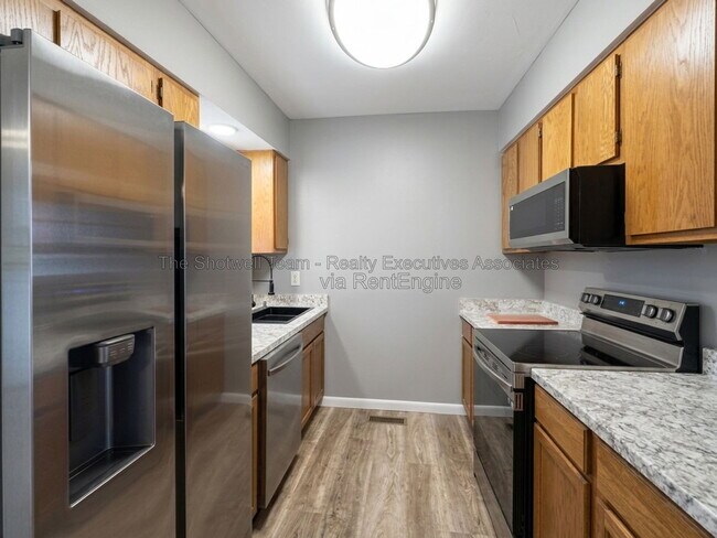 Building Photo - 1108 Ruskin Dr
