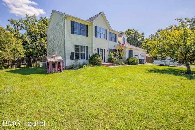 Foto del edificio - 5 br, 3.5 bath House - 16098 Gales St