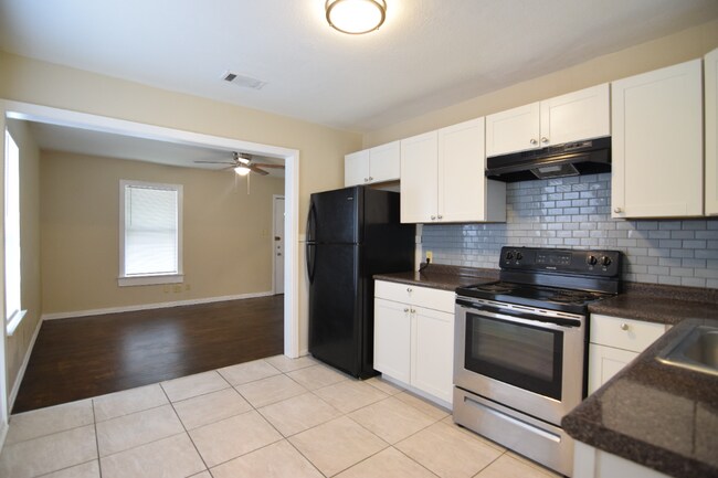 Foto del edificio - 1310 S 43rd St
