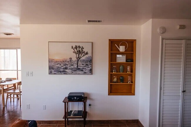 Foto del edificio - 61774 Terrace Dr