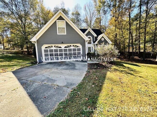 Building Photo - Move in Ready! Beautiful 4BD/2.5BA