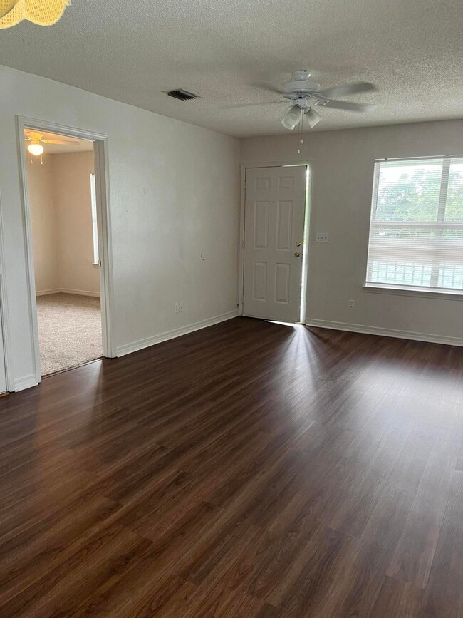 Building Photo - 567 Florosa Ct