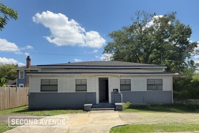 Building Photo - 1619 Whitner St