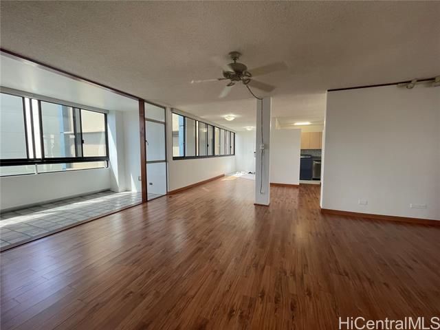 Building Photo - 2033 Nuuanu Ave