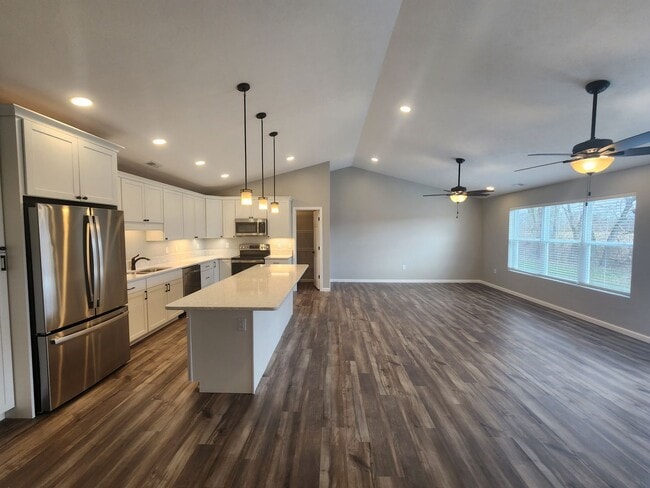 Building Photo - 3709 Joy Circle East