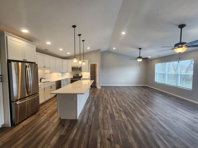 Foto del edificio - 3709 Joy Circle East
