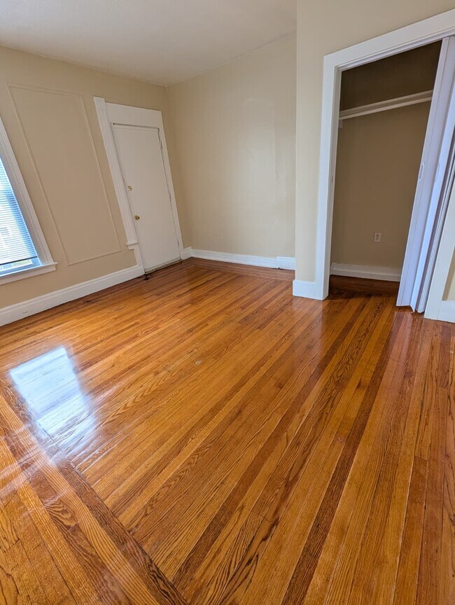 Foto del edificio - 92 Sylvan Ave