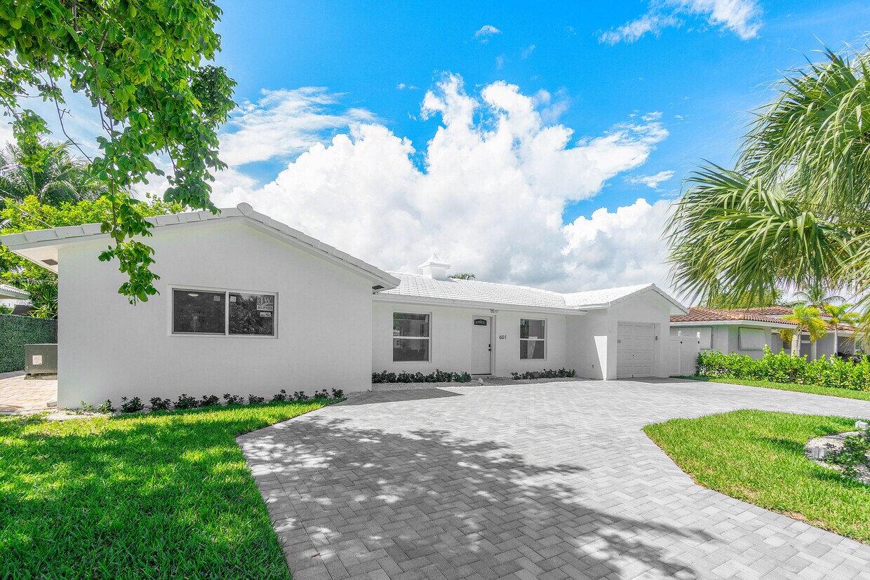 Foto principal - 601 SE 13th Ave