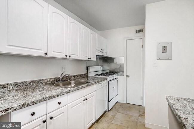 Foto del edificio - 5115 Crossfield Ct