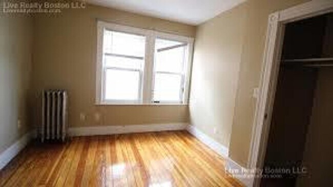 Building Photo - Large House in Allston. Laundry on a Site,...