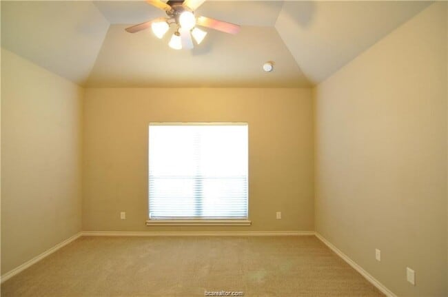 Foto del edificio - August 2026 Pre-Lease!! Spacious 4 Bed, 3 Bath with Covered Patio!